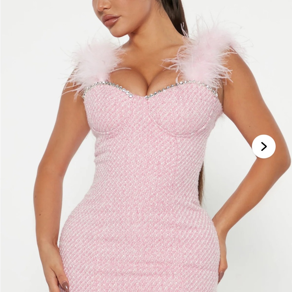 Elegant Pink Feather Strap Dress